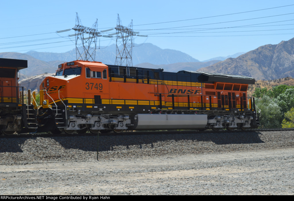 Brand New BNSF 3749 Last DPU